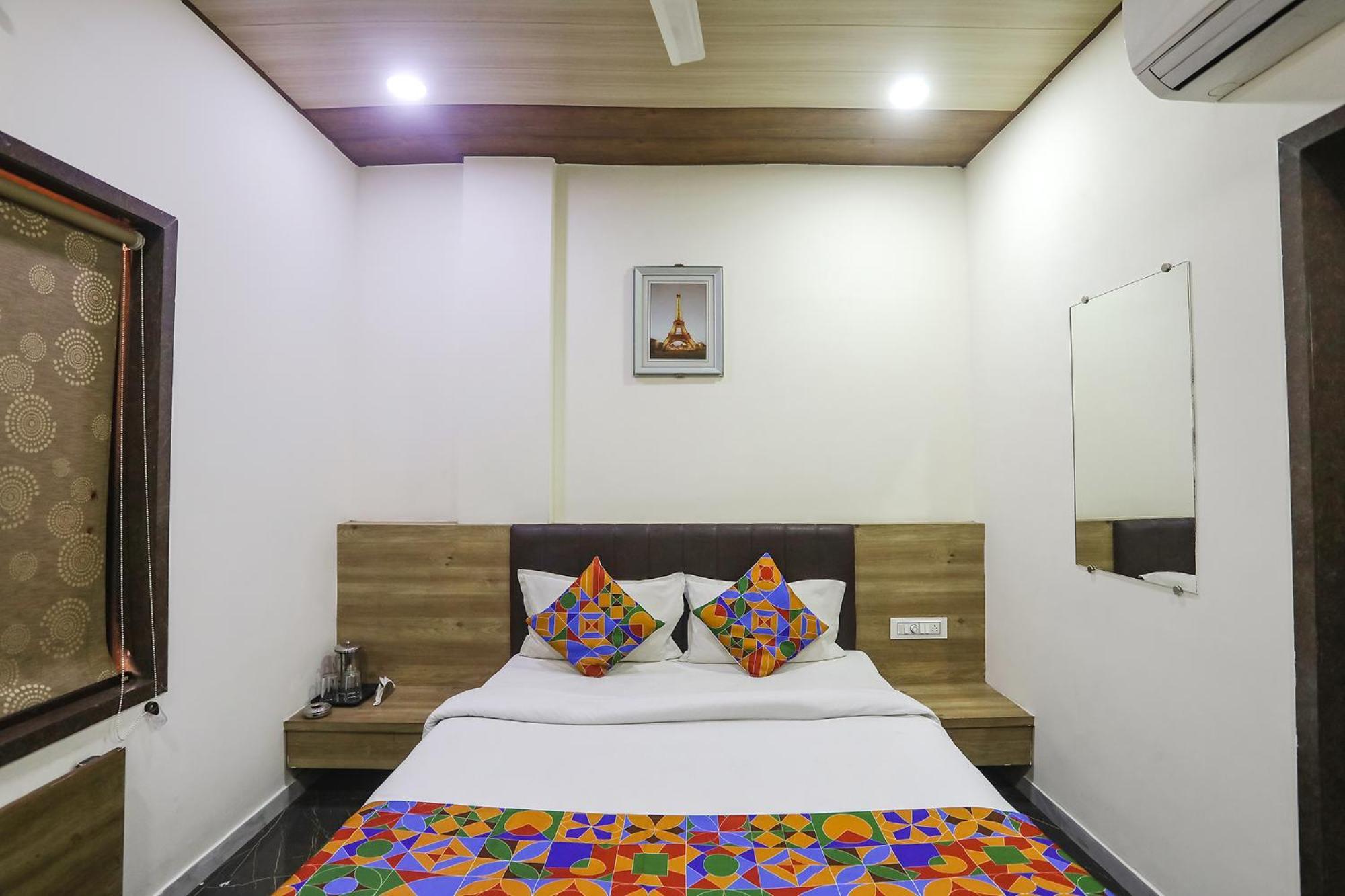 Fabhotel Vedanta Inn - Nr Sitabudli Fort Nagpur Exterior foto